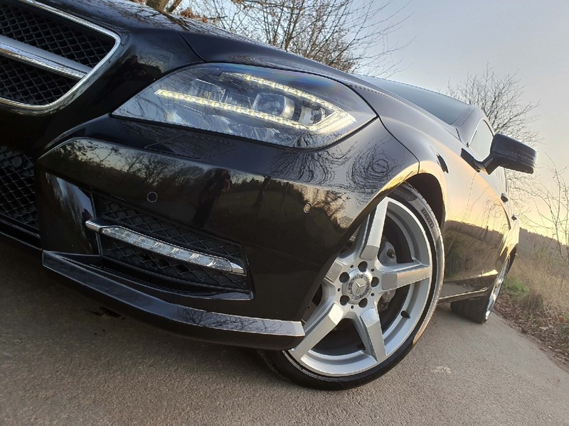 MERCEDES-BENZ CLS