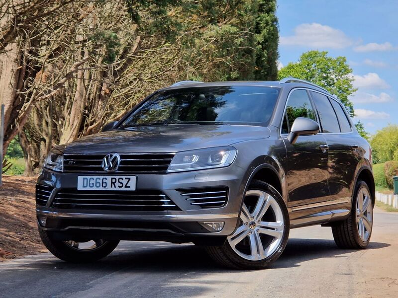 VOLKSWAGEN TOUAREG