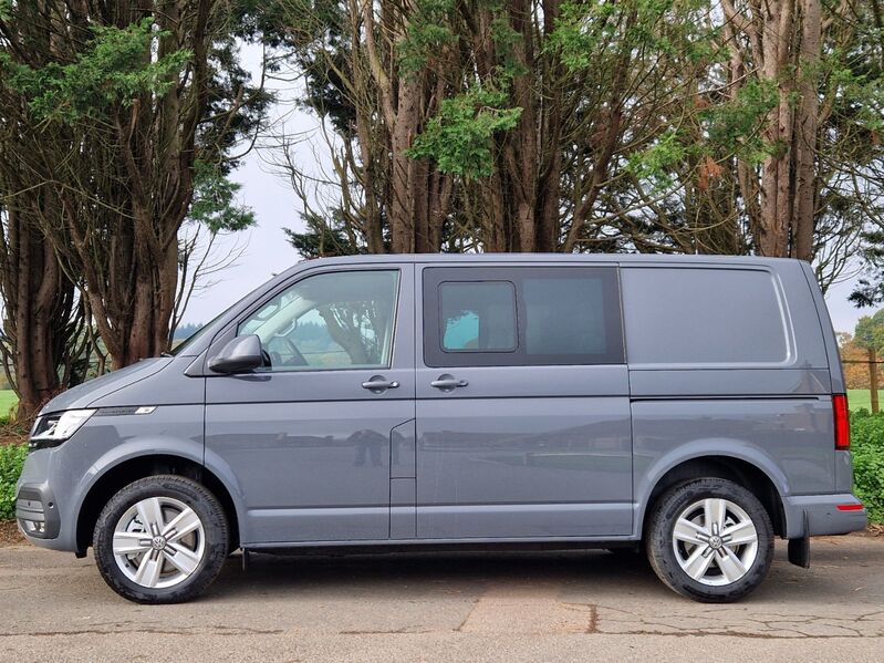 VOLKSWAGEN TRANSPORTER